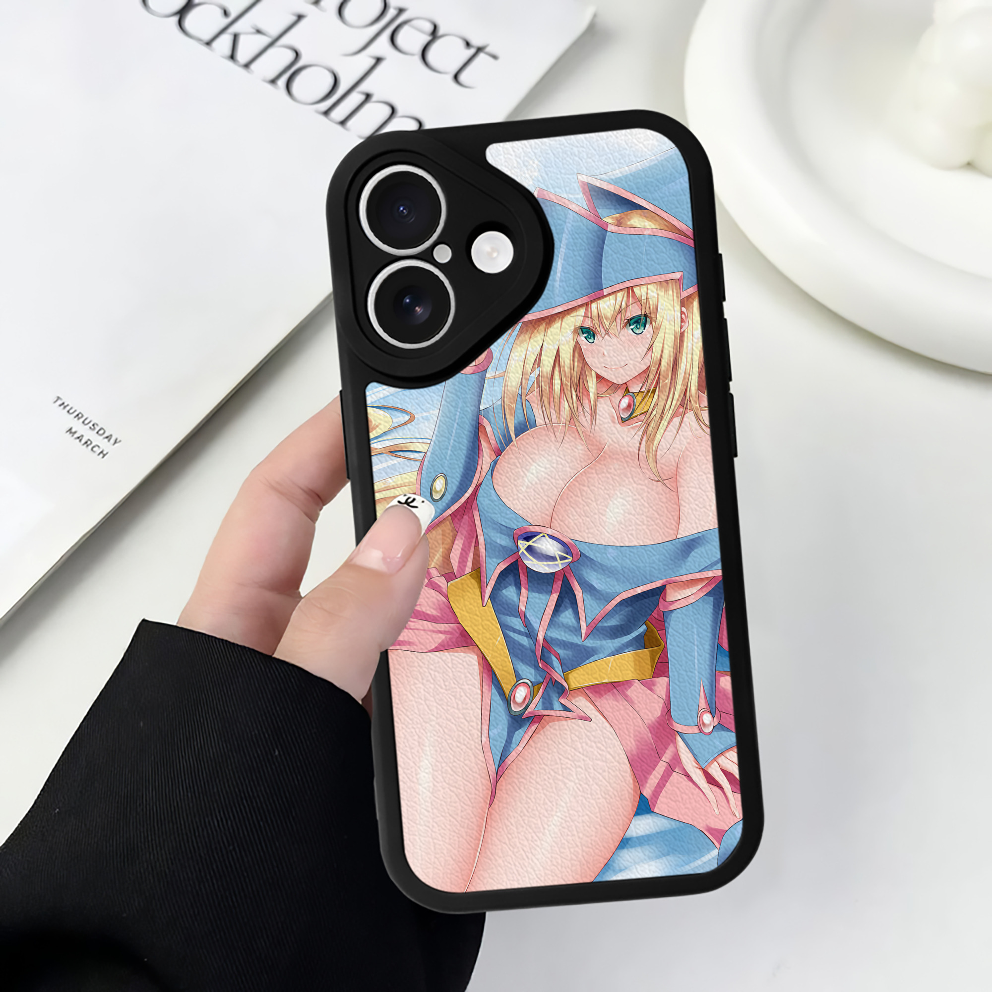 （画像用） 遊☆戯☆王 Yu-Gi-Oh! 【iPhone 16シリーズ対応】シリコンスマホケース（レザー調） 材質：シリコン